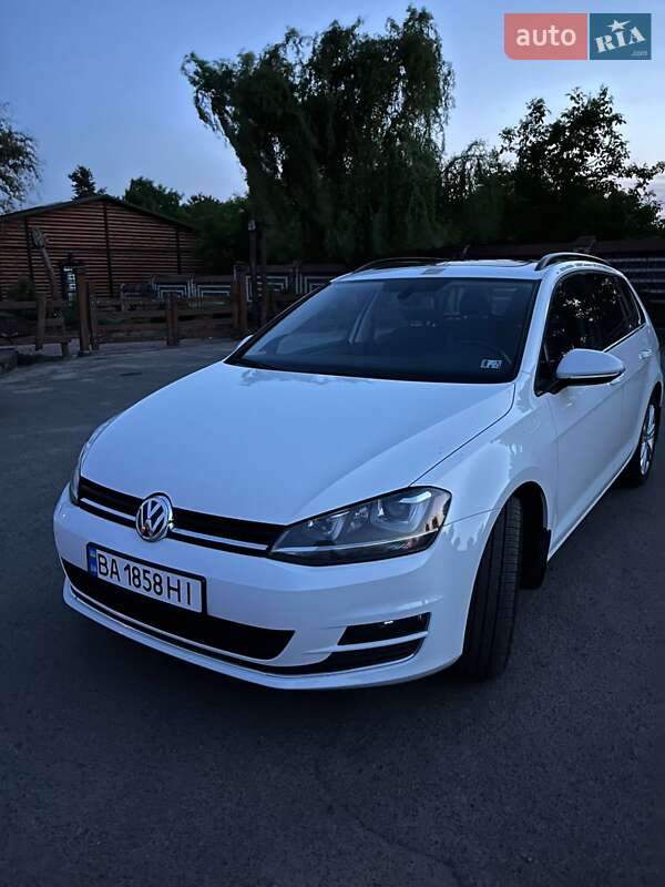 Универсал Volkswagen Golf Alltrack 2015 в Гайвороне