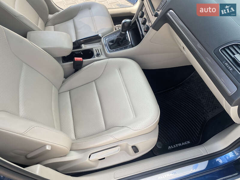 Универсал Volkswagen Golf Alltrack 2016 в Львове