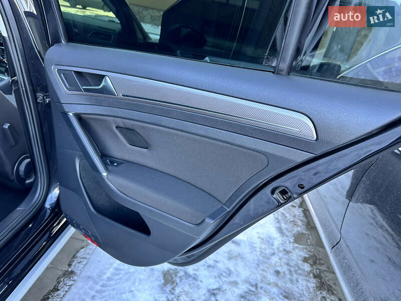 Универсал Volkswagen Golf Alltrack 2018 в Луцке фото 39 Универсал Volkswagen Golf Alltrack 2018 в Луцке