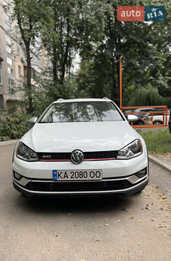 Універсал Volkswagen Golf Alltrack 2016 в Києві