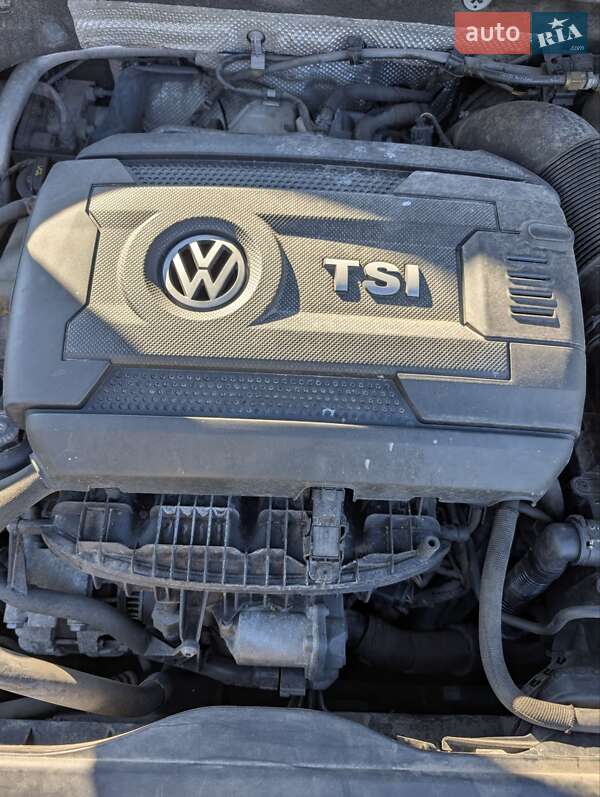 Универсал Volkswagen Golf Alltrack 2017 в Киеве