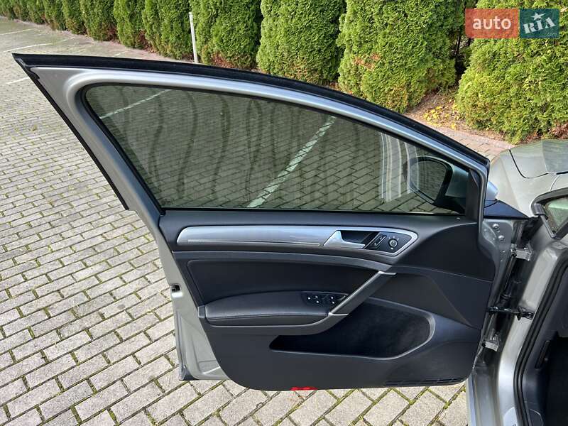 Універсал Volkswagen Golf Alltrack 2019 в Львові