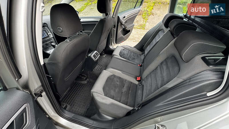 Универсал Volkswagen Golf Alltrack 2015 в Киеве