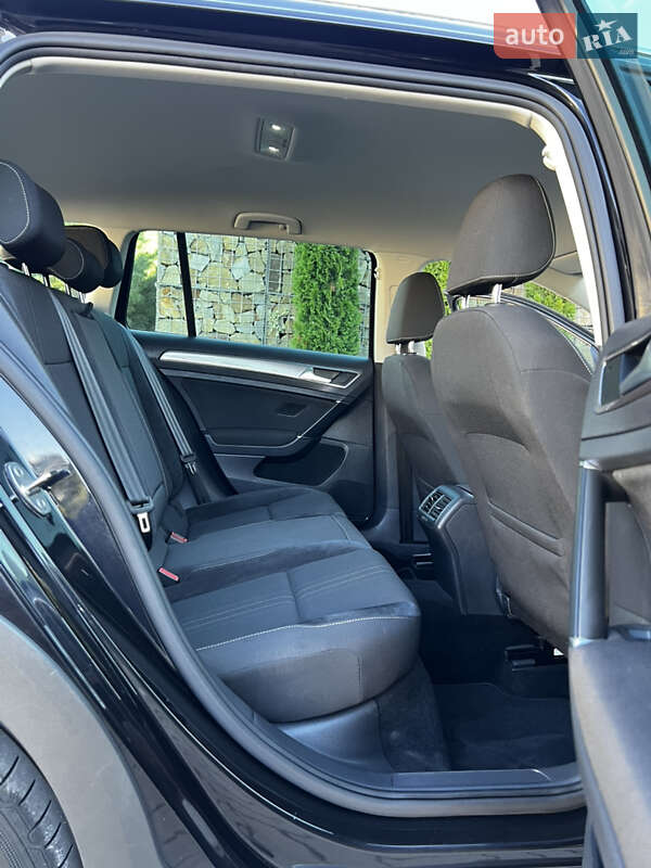 Універсал Volkswagen Golf Alltrack 2018 в Дрогобичі