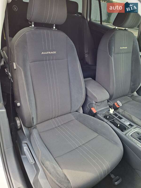 Универсал Volkswagen Golf Alltrack 2018 в Борщеве