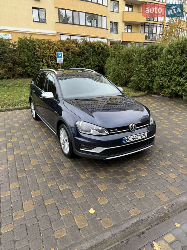 Универсал Volkswagen Golf Alltrack 2016 в Львове фото Универсал Volkswagen Golf Alltrack 2016 в Львове