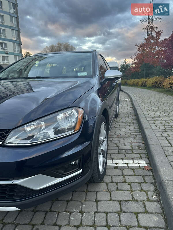 Универсал Volkswagen Golf Alltrack 2016 в Ивано-Франковске