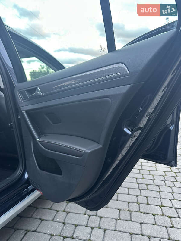 Универсал Volkswagen Golf Alltrack 2016 в Ивано-Франковске