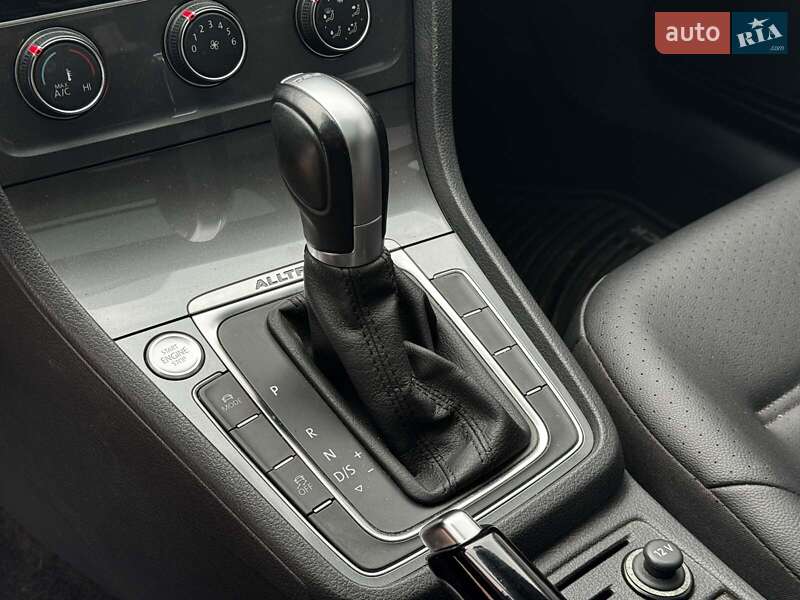 Універсал Volkswagen Golf Alltrack 2016 в Харкові