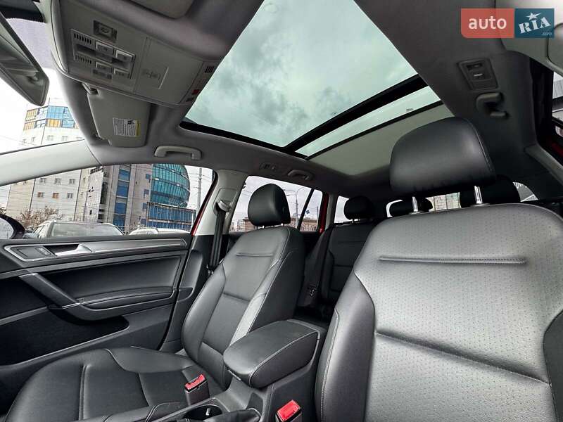 Універсал Volkswagen Golf Alltrack 2016 в Харкові