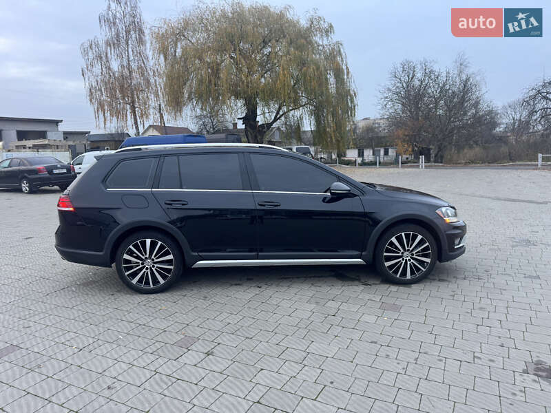 Универсал Volkswagen Golf Alltrack 2019 в Владимире фото 30 Универсал Volkswagen Golf Alltrack 2019 в Владимире