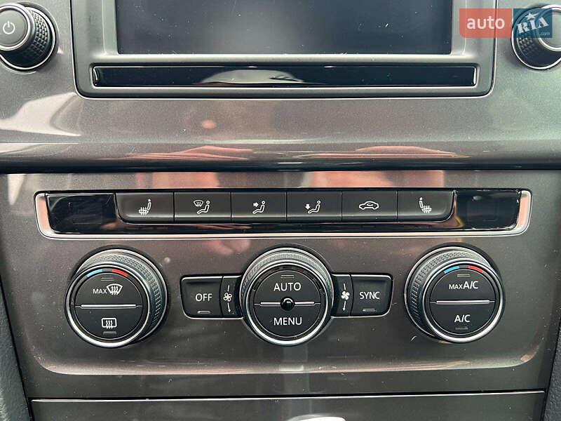 Універсал Volkswagen Golf Alltrack 2016 в Львові