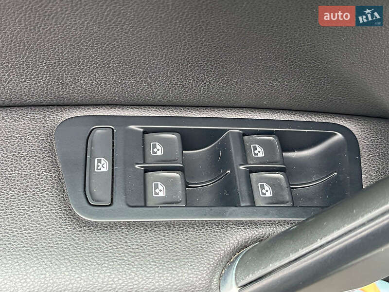 Універсал Volkswagen Golf Alltrack 2016 в Львові