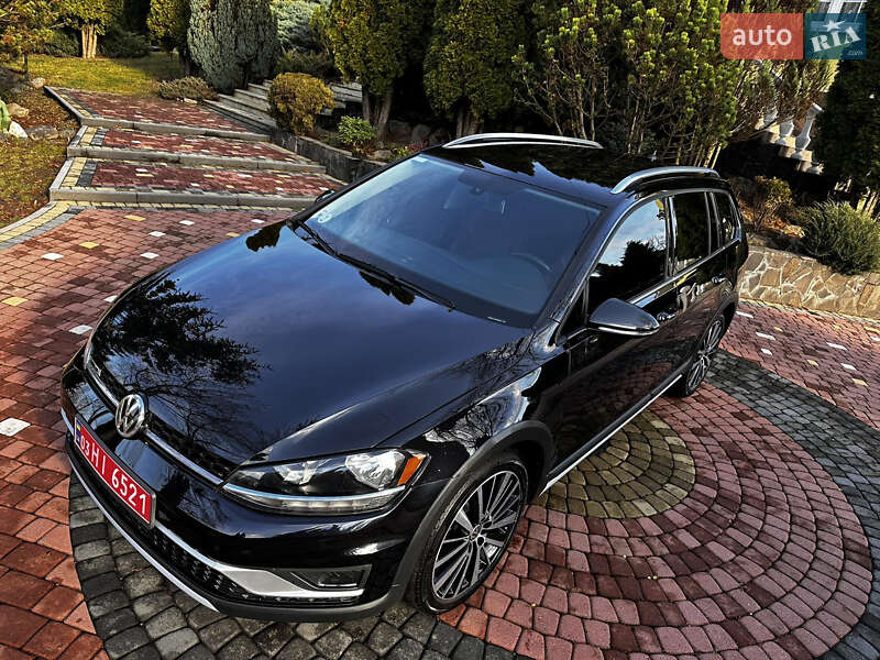 Универсал Volkswagen Golf Alltrack 2019 в Хусте