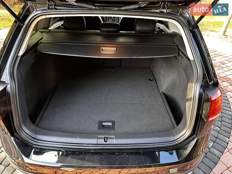 Универсал Volkswagen Golf Alltrack 2019 в Хусте