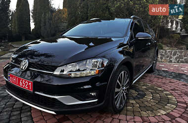 Універсал Volkswagen Golf Alltrack 2019 в Хусті