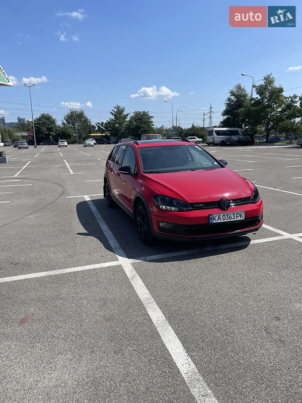 Универсал Volkswagen Golf Alltrack 2019 в Киеве