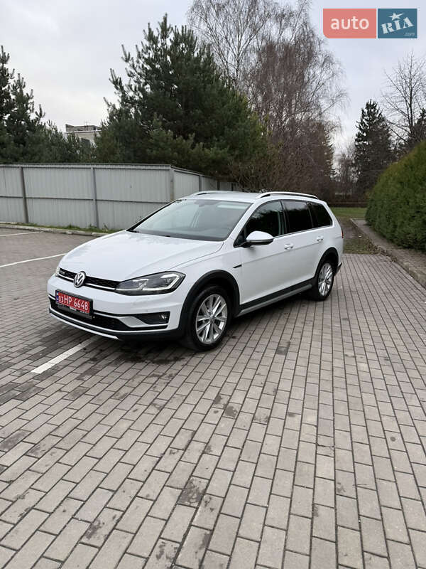 Универсал Volkswagen Golf Alltrack 2020 в Луцке фото 4 Универсал Volkswagen Golf Alltrack 2020 в Луцке