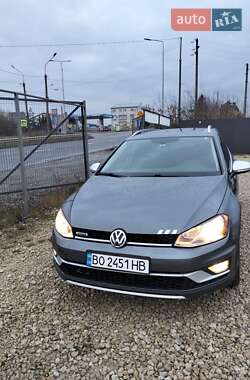 Универсал Volkswagen Golf Alltrack 2016 в Тернополе