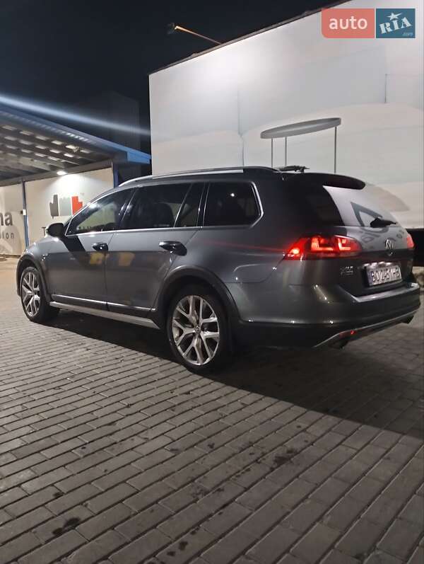 Volkswagen Golf Alltrack 2016