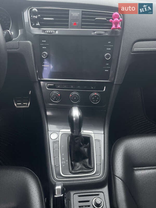 Универсал Volkswagen Golf Alltrack 2018 в Киеве фото 12 Универсал Volkswagen Golf Alltrack 2018 в Киеве