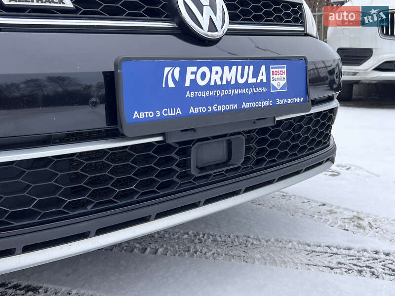 Универсал Volkswagen Golf Alltrack 2017 в Нововолынске