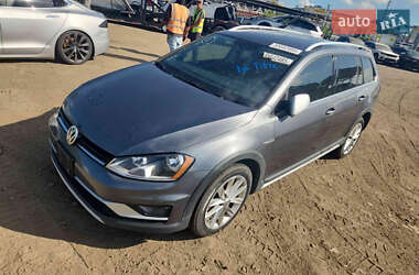 Универсал Volkswagen Golf Alltrack 2017 в Полтаве