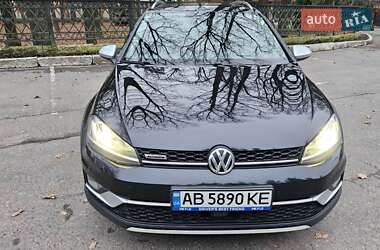 Універсал Volkswagen Golf Alltrack 2016 в Хмільнику