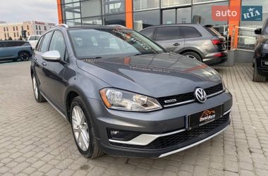 Універсал Volkswagen Golf Alltrack 2017 в Львові