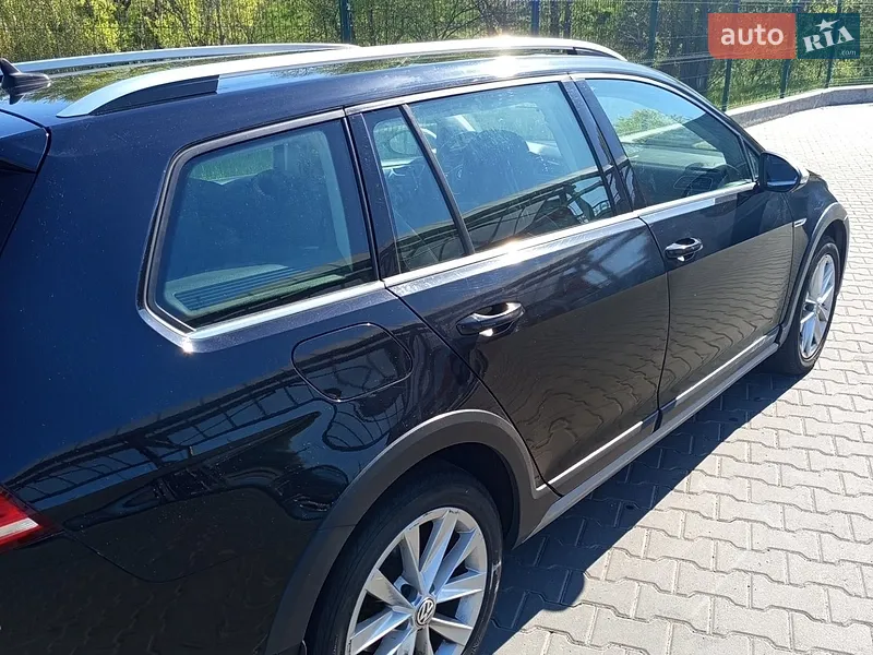 Volkswagen Golf Alltrack