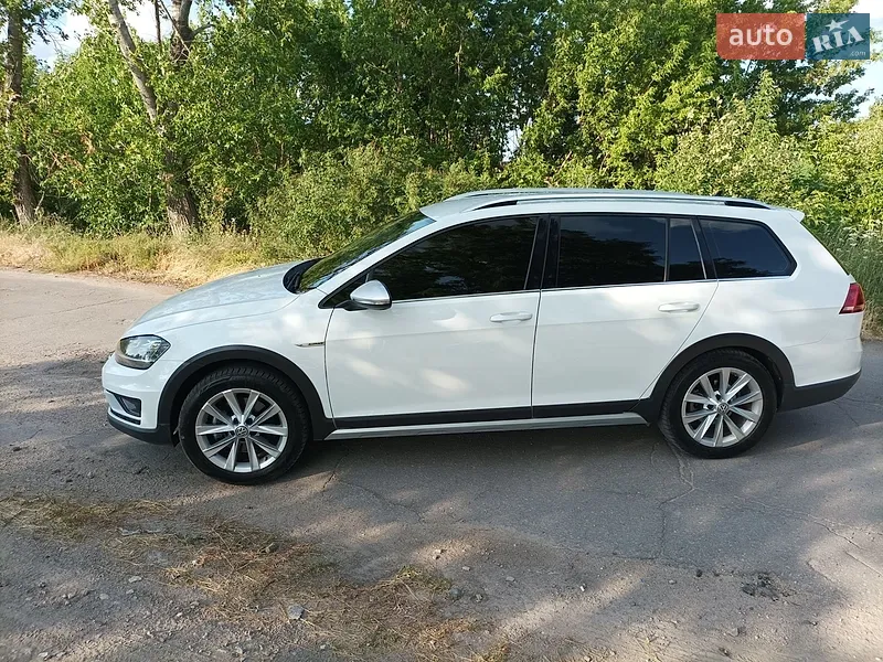 Volkswagen Golf Alltrack