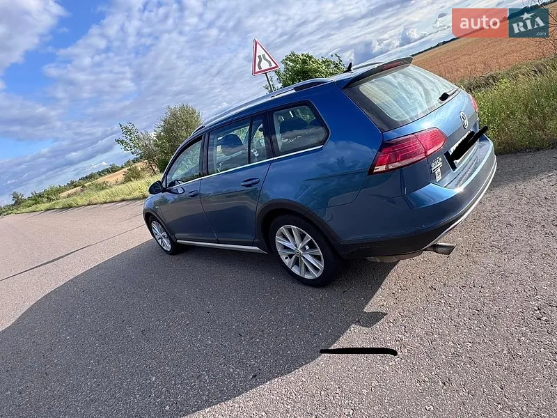 Volkswagen Golf Alltrack