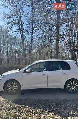 Хэтчбек Volkswagen Golf GTD 2011 в 