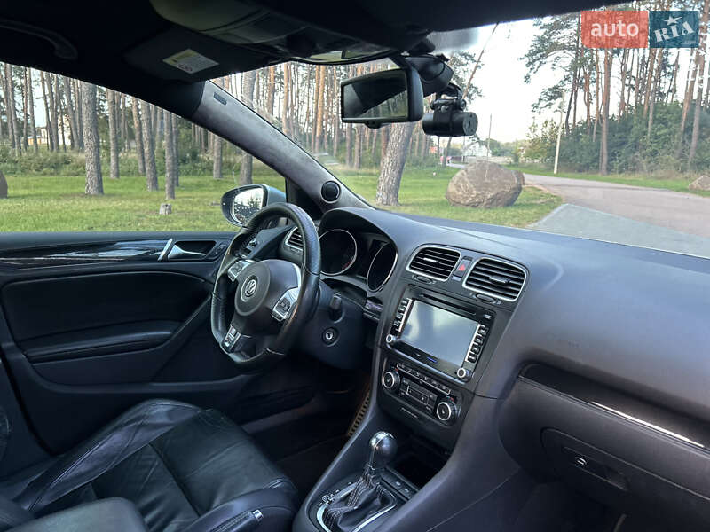 Хэтчбек Volkswagen Golf GTD 2011 в Житомире