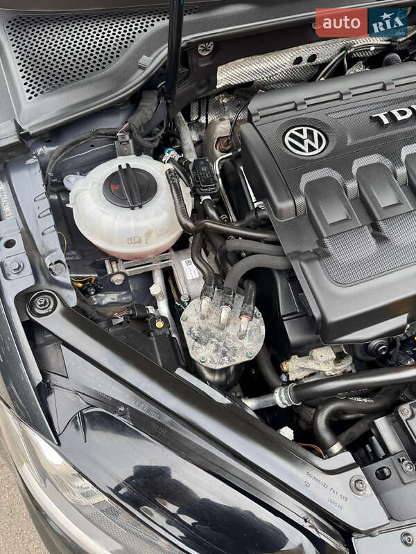 Хетчбек Volkswagen Golf GTD 2016 в Києві фото 18 Хетчбек Volkswagen Golf GTD 2016 в Києві