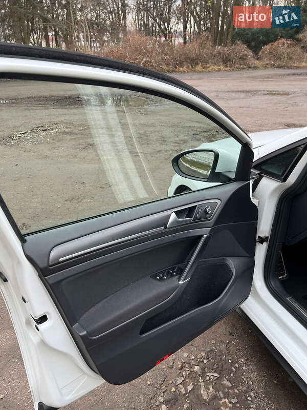 Универсал Volkswagen Golf GTD 2017 в Львове фото 17 Универсал Volkswagen Golf GTD 2017 в Львове