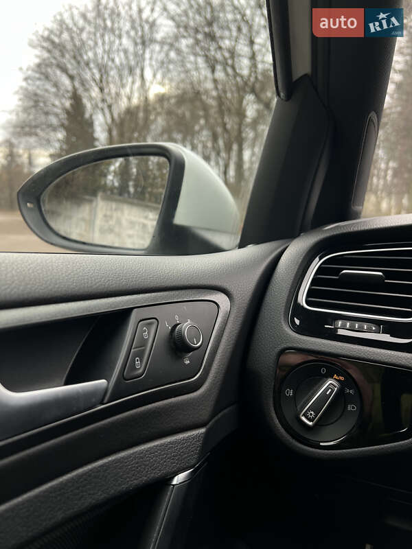 Универсал Volkswagen Golf GTD 2017 в Львове фото 34 Универсал Volkswagen Golf GTD 2017 в Львове