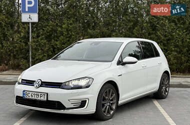Хетчбек Volkswagen Golf GTE 2015 в Городку