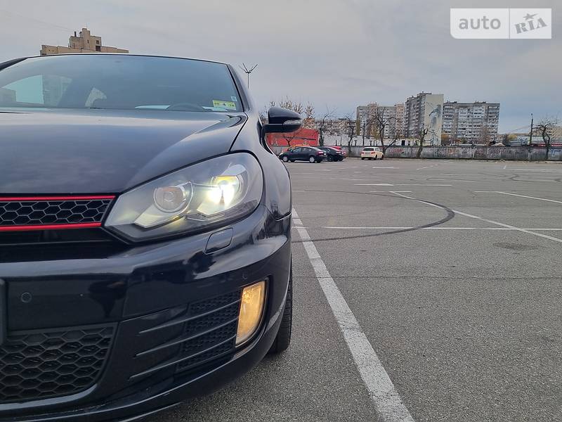 Хетчбек Volkswagen Golf GTI 2011 в Києві
