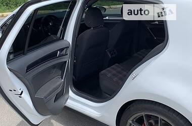 Хэтчбек Volkswagen Golf GTI 2017 в 