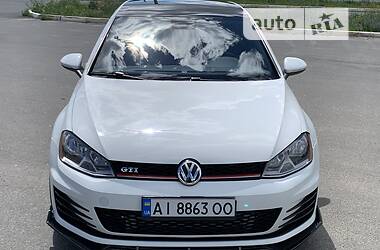 Хэтчбек Volkswagen Golf GTI 2017 в 