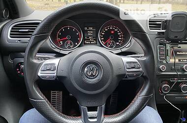 Хетчбек Volkswagen Golf GTI 2011 в 