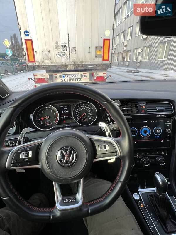 Хетчбек Volkswagen Golf GTI 2017 в Києві
