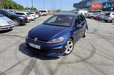 Хетчбек Volkswagen Golf GTI 2019 в 