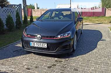 Хетчбек Volkswagen Golf GTI 2018 в Чернігові