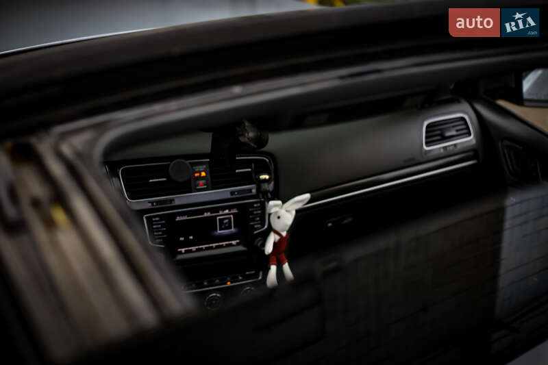Хэтчбек Volkswagen Golf GTI 2014 в Киеве