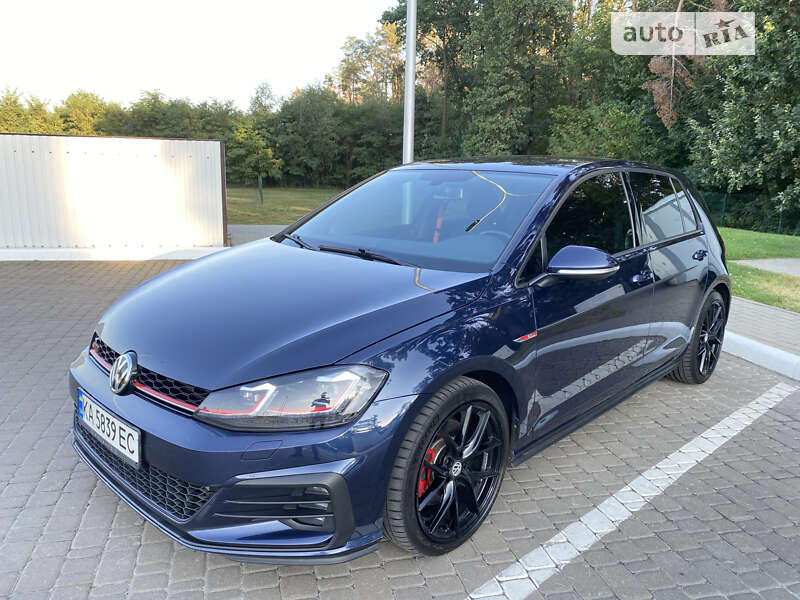 Хетчбек Volkswagen Golf GTI 2017 в Києві