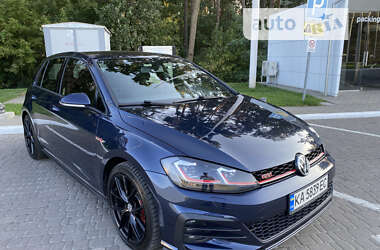 Хэтчбек Volkswagen Golf GTI 2017 в Киеве