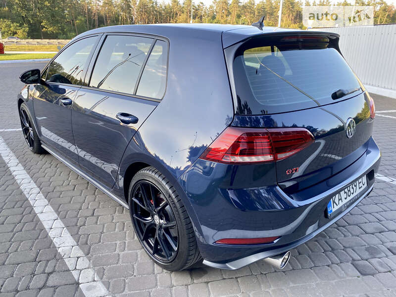 Хетчбек Volkswagen Golf GTI 2017 в Києві