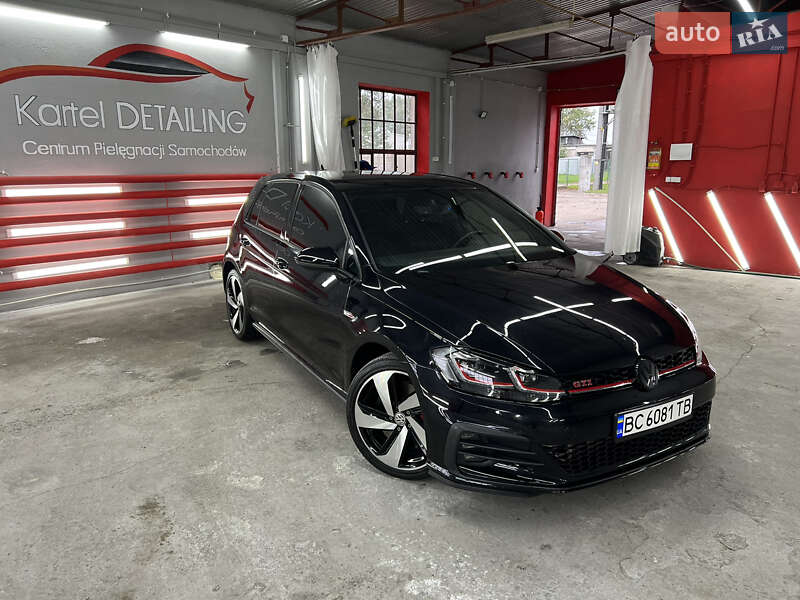 Хетчбек Volkswagen Golf GTI 2020 в Львові